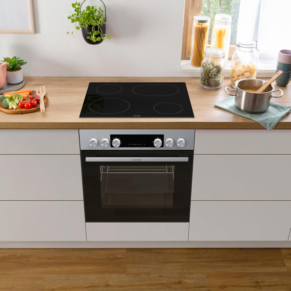 Gorenje Einbauherd-Set Heißluft Inox Set 4 mit Glaskeramik-Kochfeld / 77L / ExtraSteam / GentleClose & Open