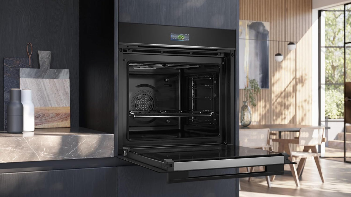 Siemens iQ700 Smarter Einbau-Backofen 60 x 60 cm Edelstahl HB774G1B1
