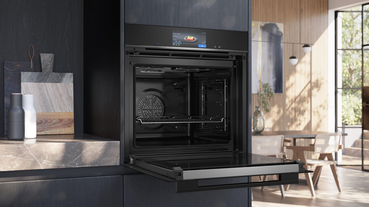 Siemens iQ700 Smarter Einbau-Backofen 60 x 60 cm Edelstahl HB774G1B1